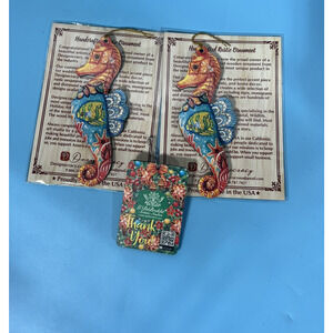 Designocracy Lot of 2 Handcrafted Wooden Christmas Ornaments Holiday